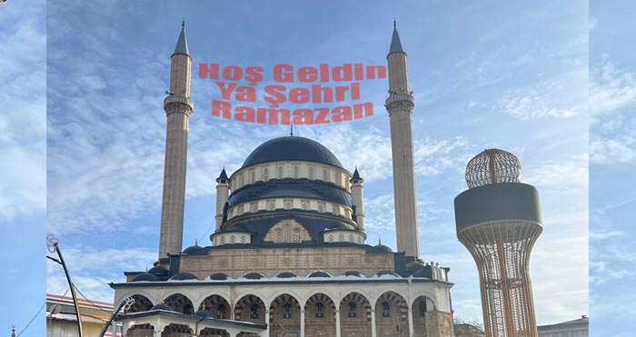 Bingöl'de vatandaşlardan büyük camilere mahya talebi